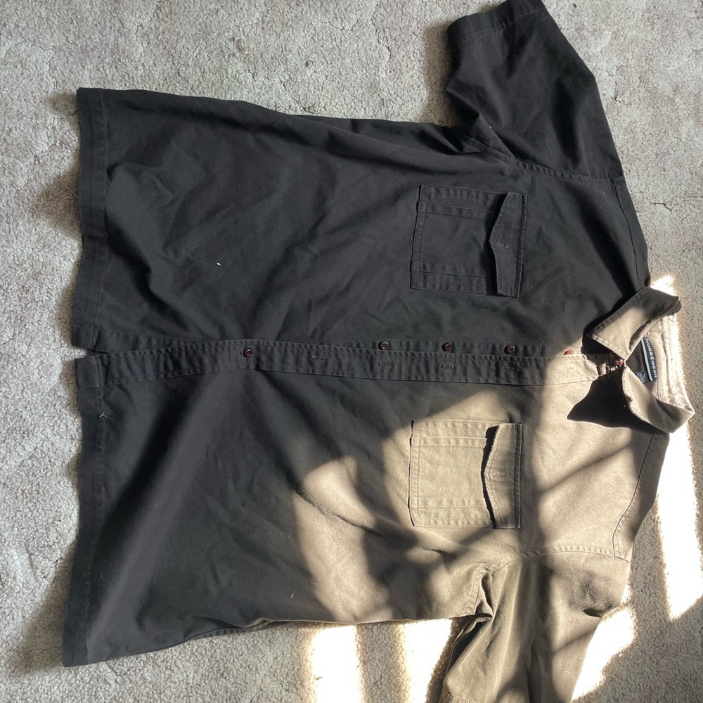 Black Short Sleeve Button-Up Shirt